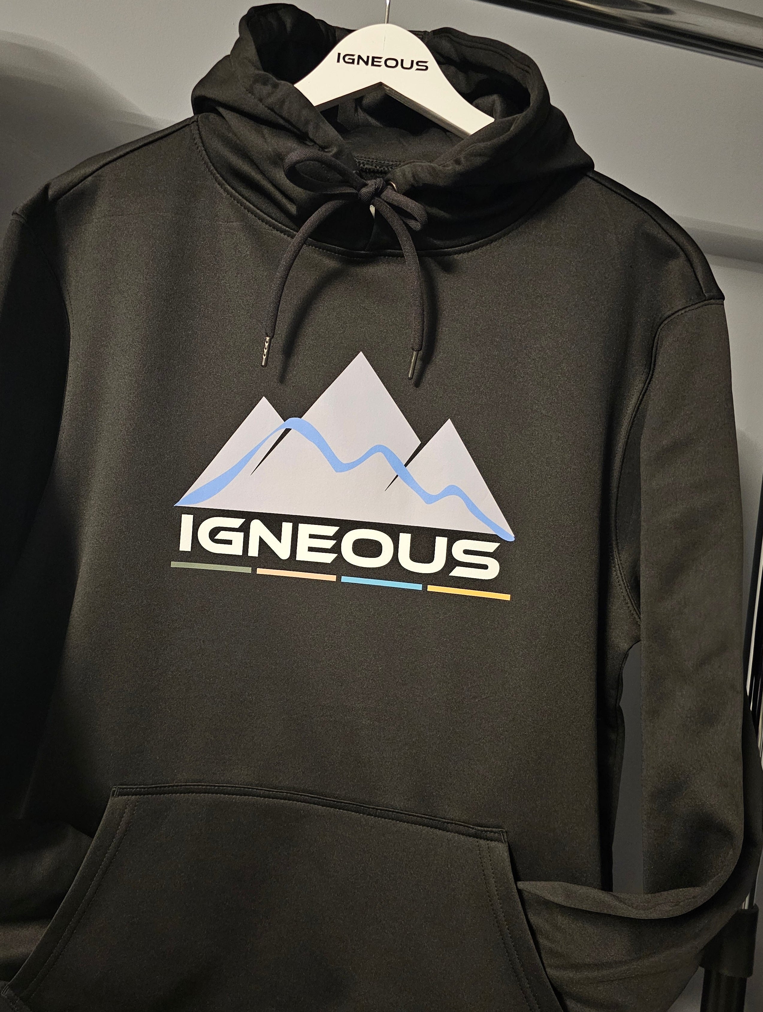 IGNEOUS sports HOODIE black